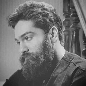 ساقی‌میخواران دامن کشان