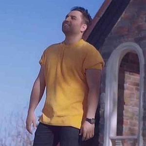 ناخون تورگهای منه حسین توکلی حسم میگه دنیا مال منه وقتی که تو اینجایی