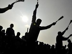 دو به هم زنی روباه عوضی! نوحه سه ضرب زنجیر زنی مقدم ز حرم جانب میدان به صف کربلا نوحه سه ضرب