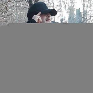 حواسم بهت هست! هست