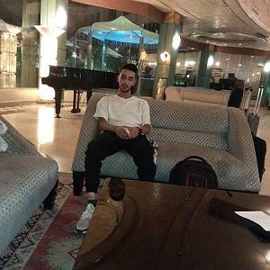 مرتیکه ی تنبل ببین هر بار مر کیارش