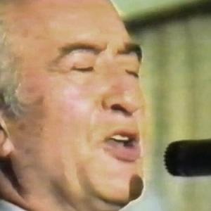 آهنگ میانی ستایش ۱ با ویولن بی کلام  مرا ببوس