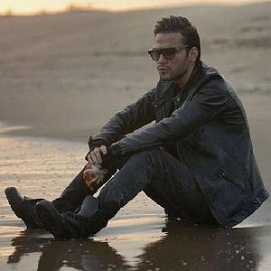 احمد وند mibaramet ye jaye door