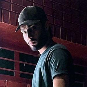 حام میم توی وضعیت سفیدم باهات متضاد منی ولی رفیقم باهات ریمیکس