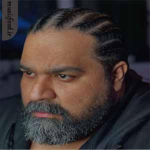 رضا صادقی - عشق پست مدرن لالا لالا گل بادوم لالا لالا بخواب آروم